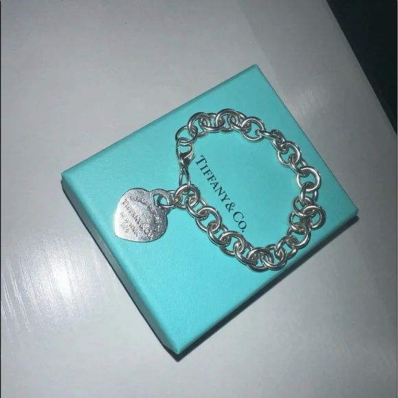 Tiffany Bracelet - Picture 1 of 3